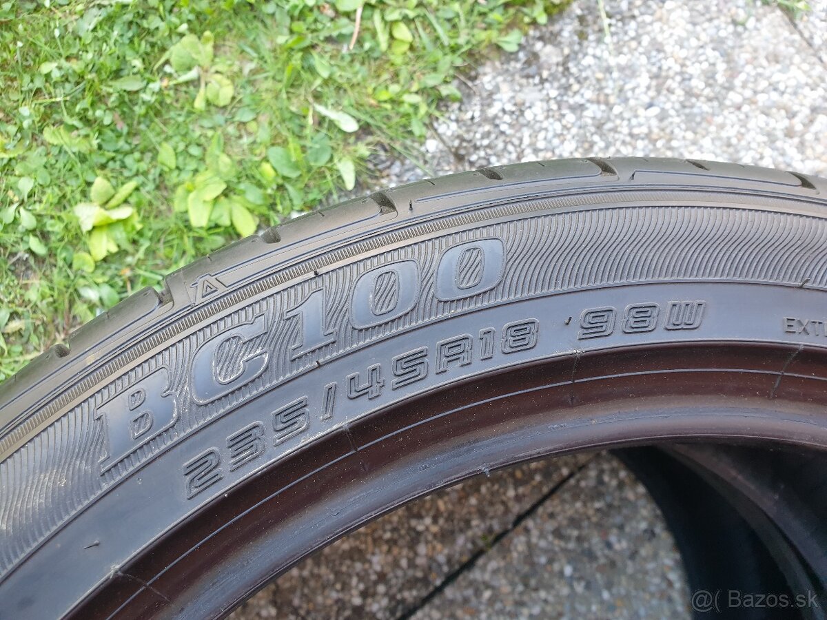 Sumitomo 235/45 R18 Letná 1ks - 4