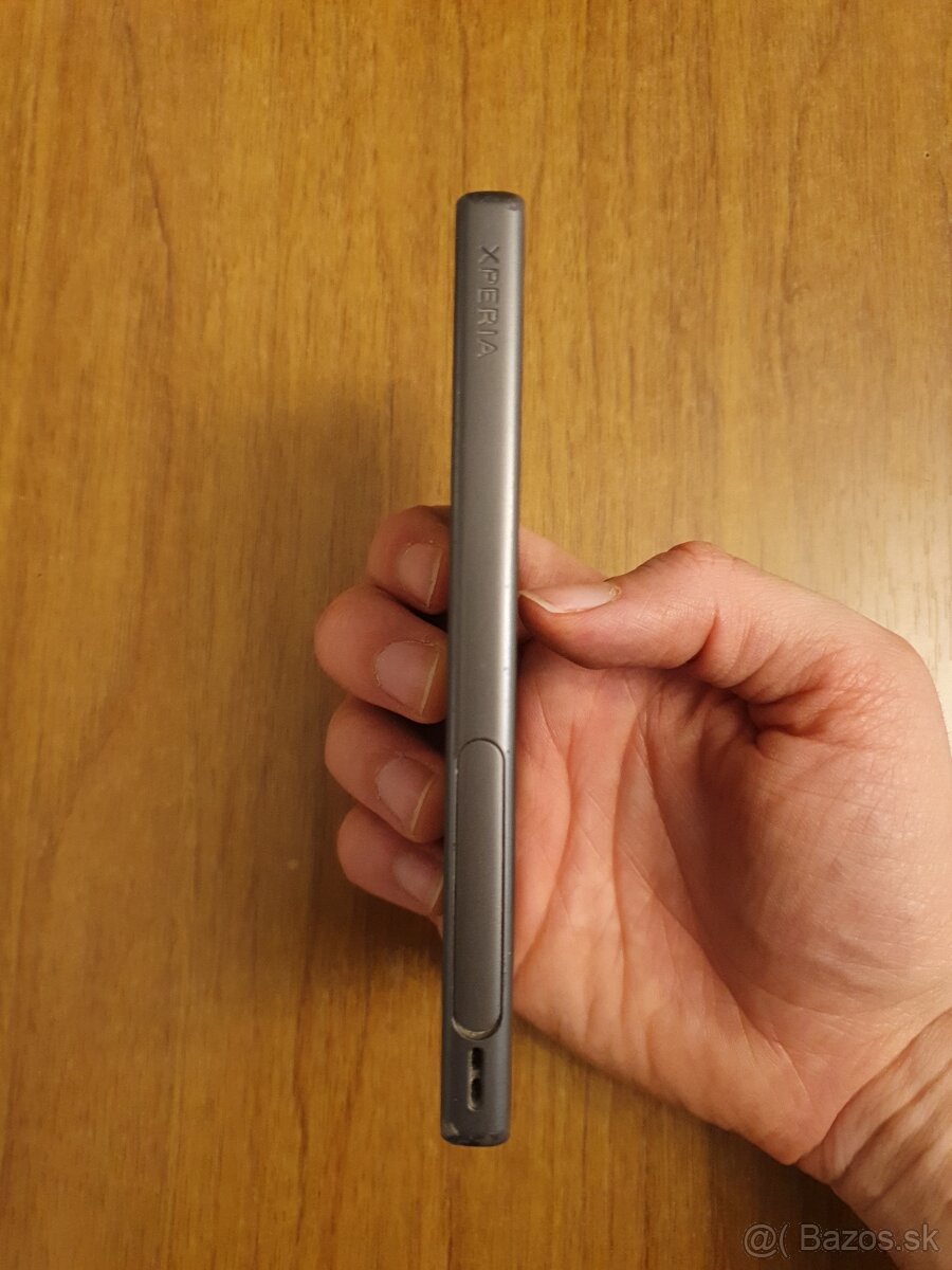 Sony Xperia XZ1 Compact - 4
