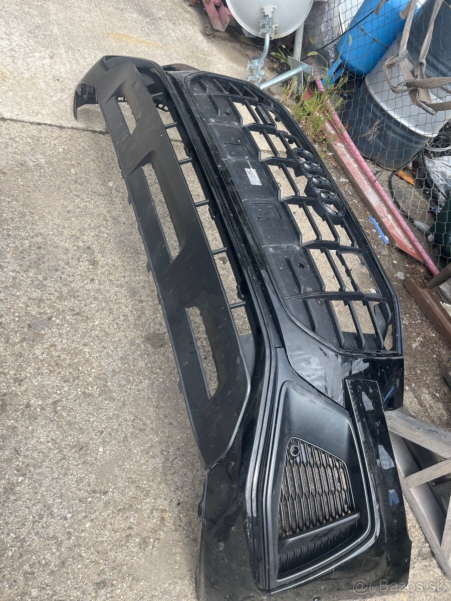 Audi Q8 naraznik maska 4M8 807 437 D 437E - 4