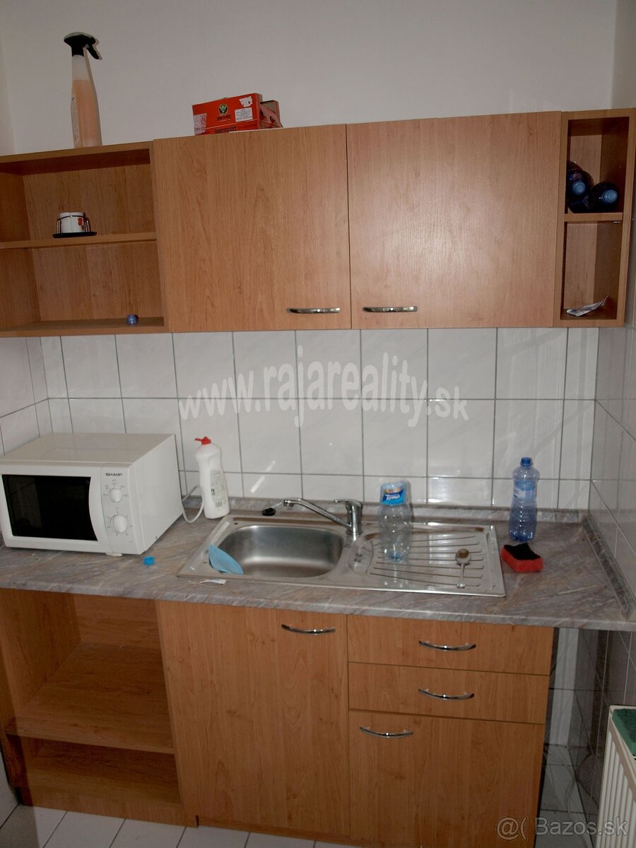 Administratívne priestory - 4