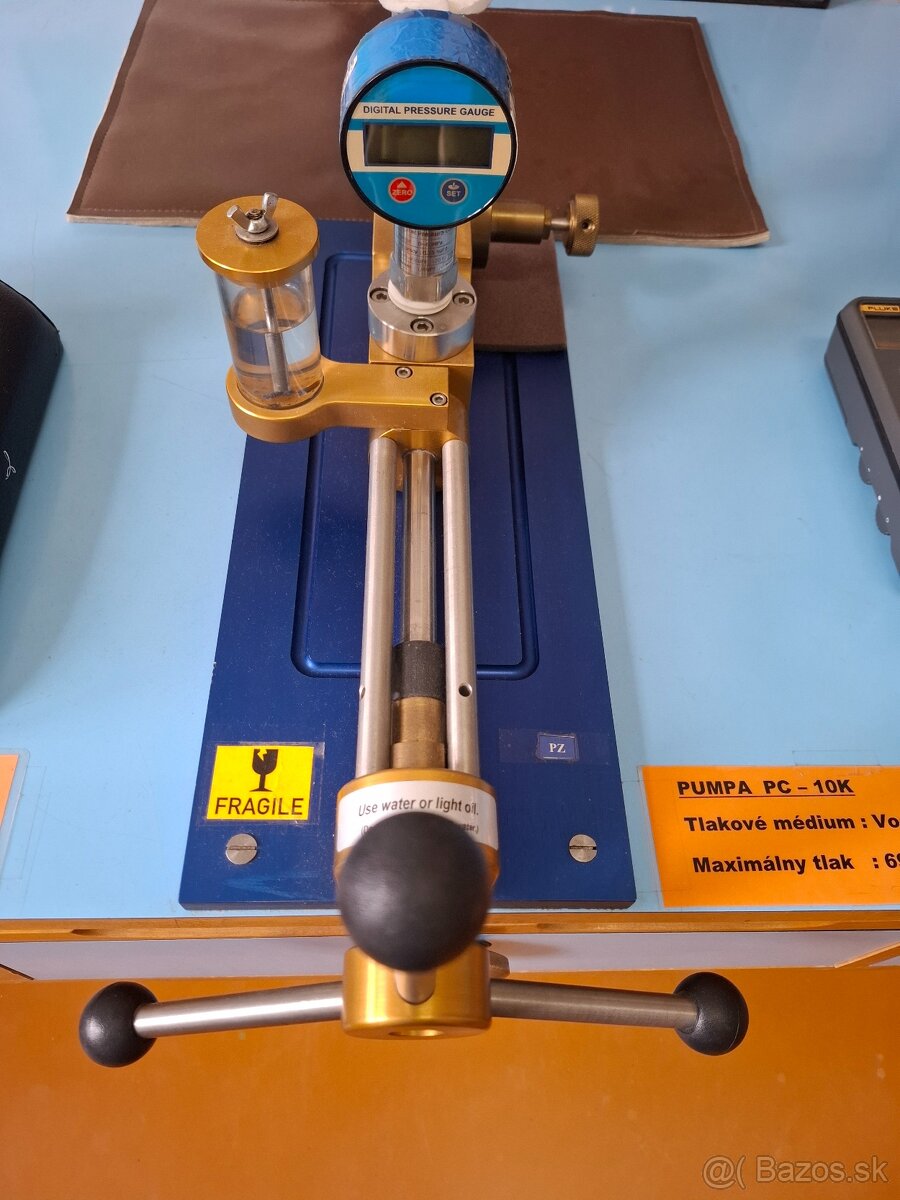 Kalibračné prístroje pre deformacne tlakomery - 4
