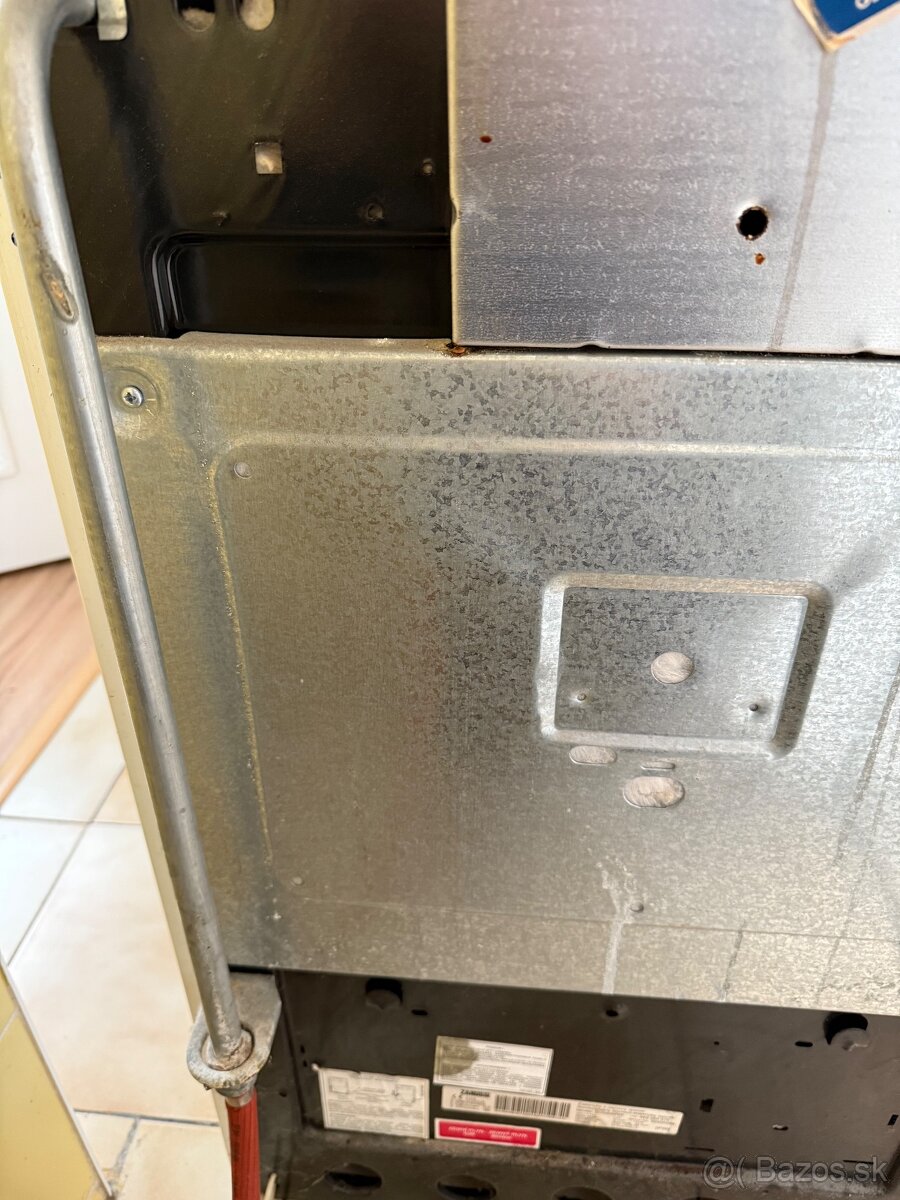 Predám sporák Zanussi - 4