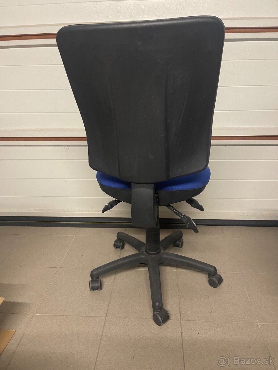 Kancelárska stolička - 4