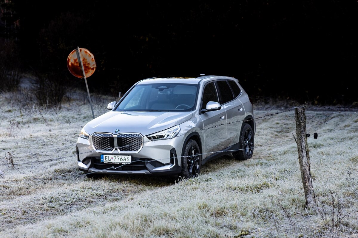 BMW IX1 e Drive20 elektromobil 2024, 9500km - 4