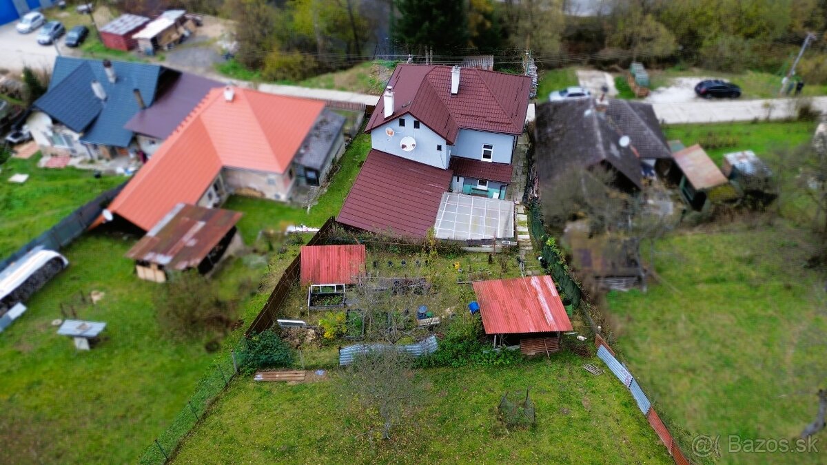 PRAKOVCE - veľký dvojgeneračný dom po rekonštrukcii - 4