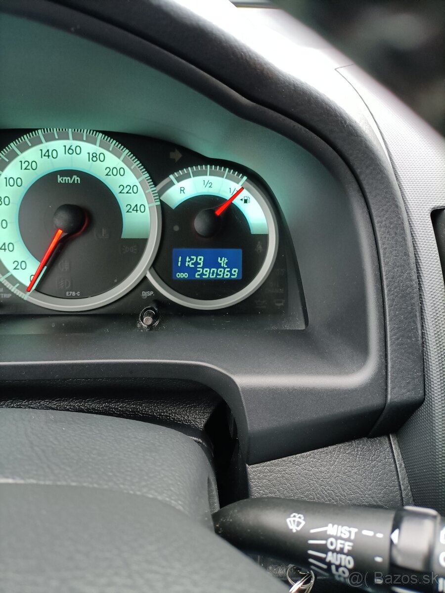 Predám Toyota Corollu Verso - 4