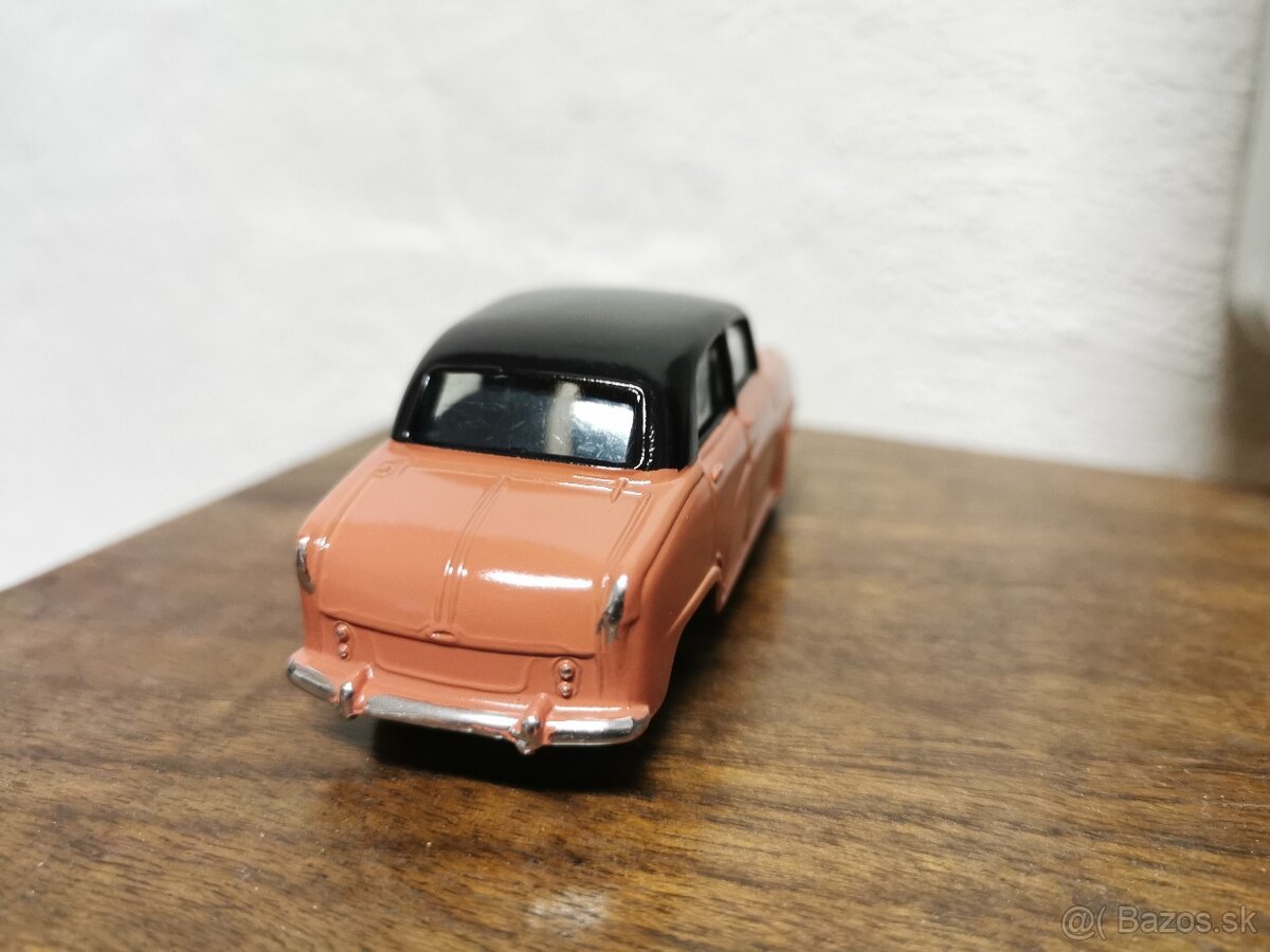 Corgi toys Austin Cambridge - 4