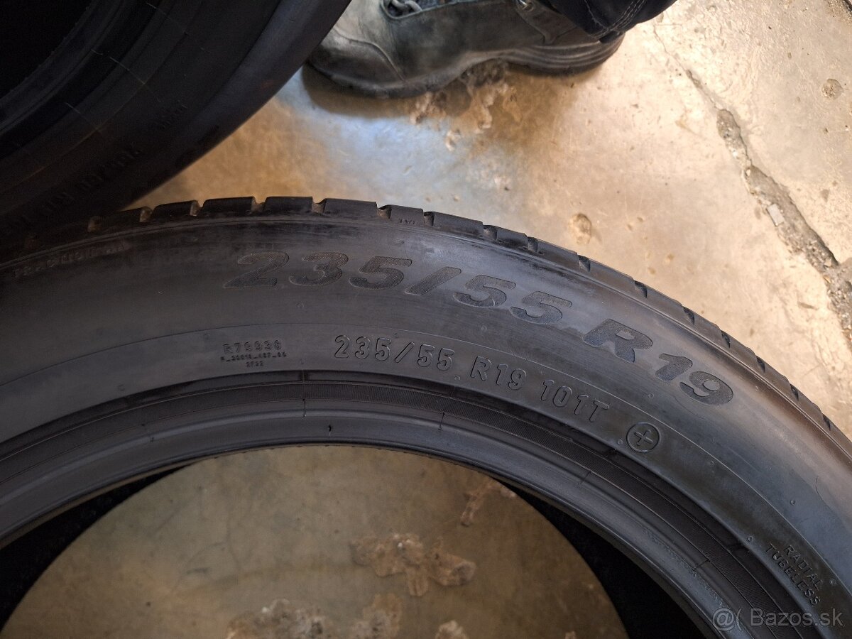 Pirelli 235/55 R19 + 255/50 R19 - 4