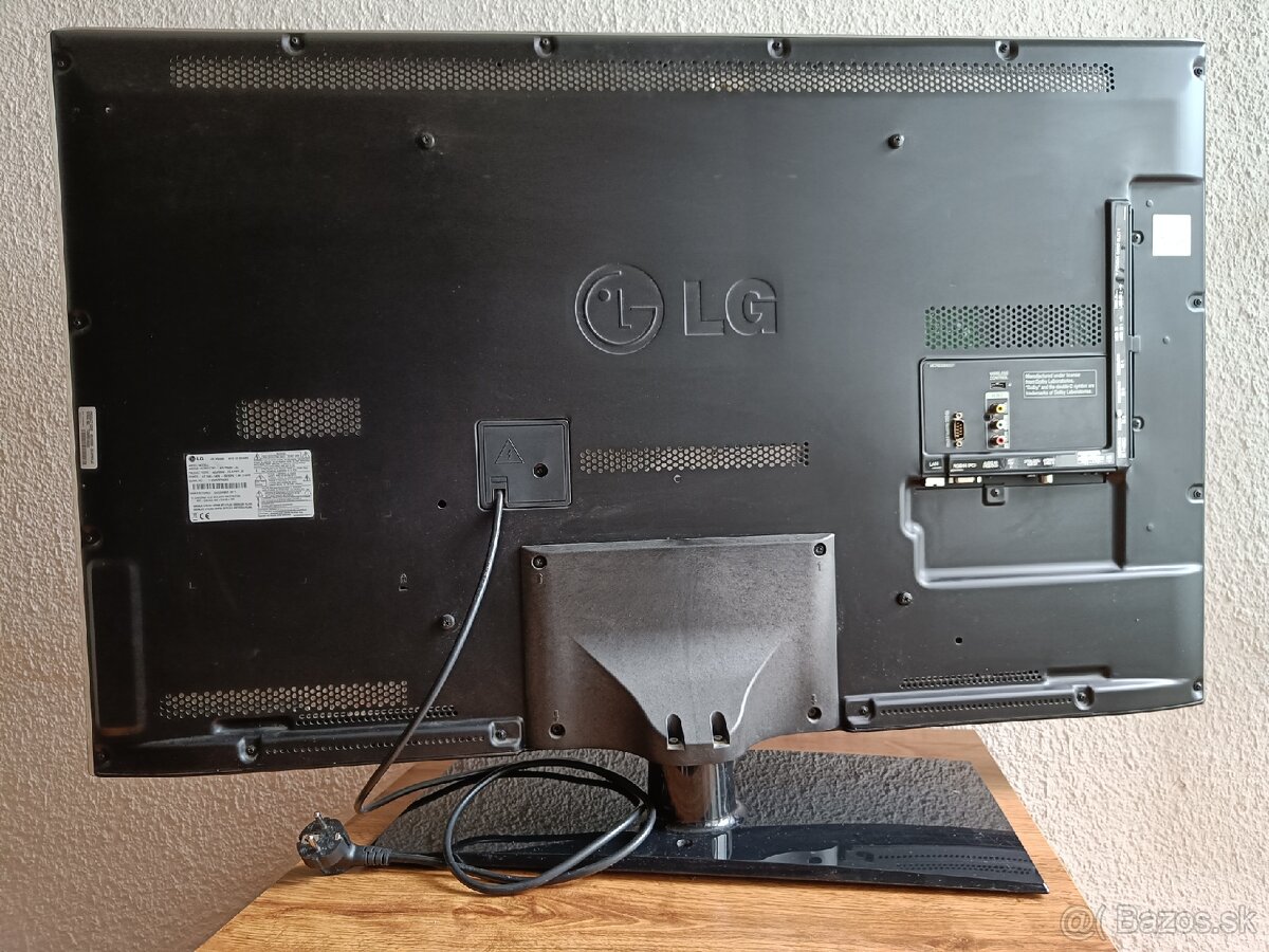LG 42LV5500 Televízor - 4