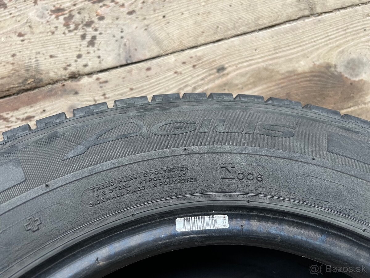 235/65R16C 115/113R Michelin Agilis - 4
