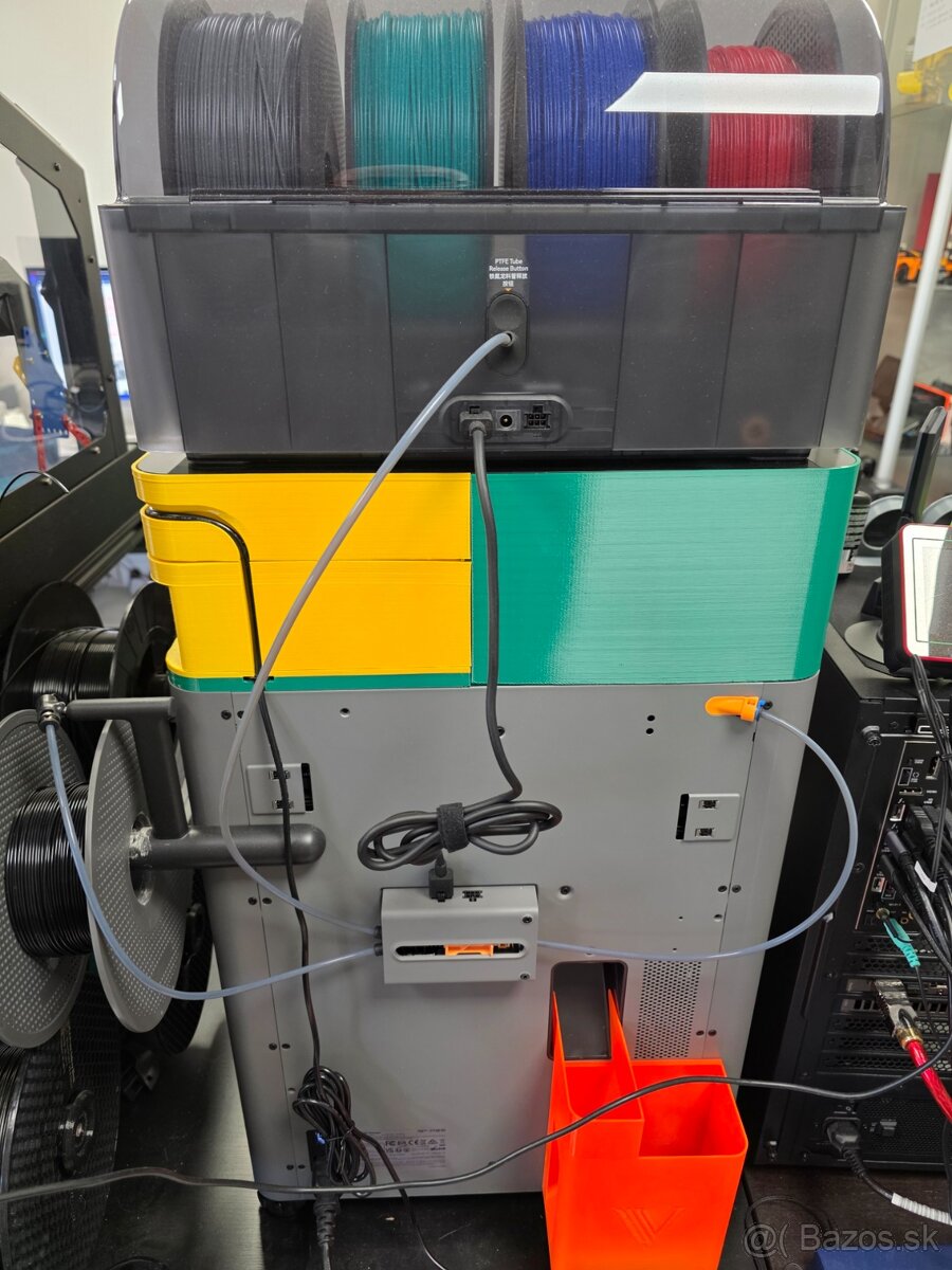 Predám 3D tlačireň Bambu Lab P2S + AMS2 pro podávač. - 4