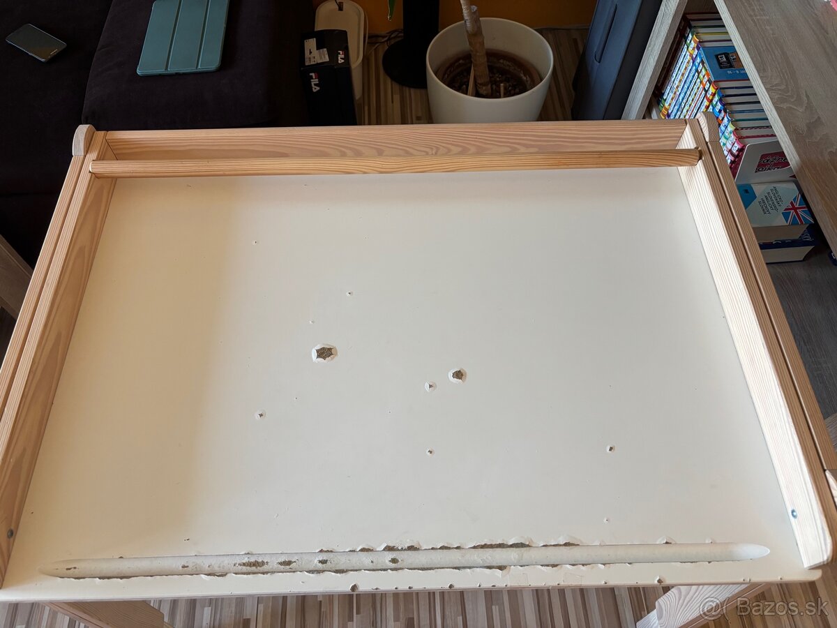 Rastuci IKEA stolik - 4