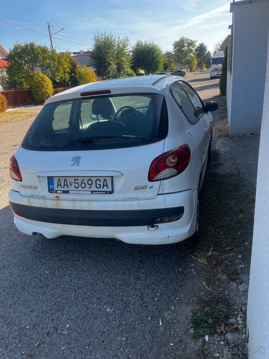Predám Peugeot 206+ - 4