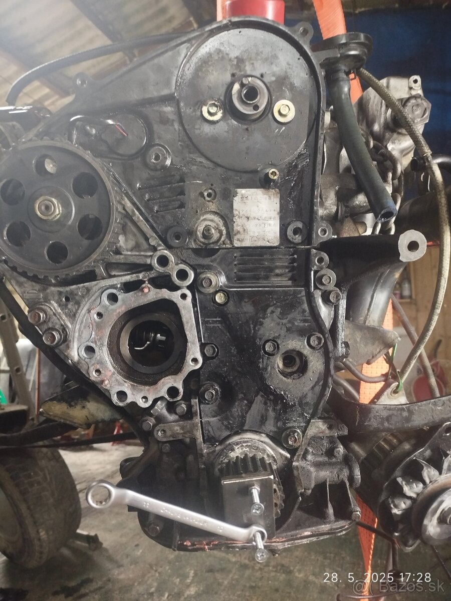 Motor Nissan Patrol Y60 2.8TD turbo - 4