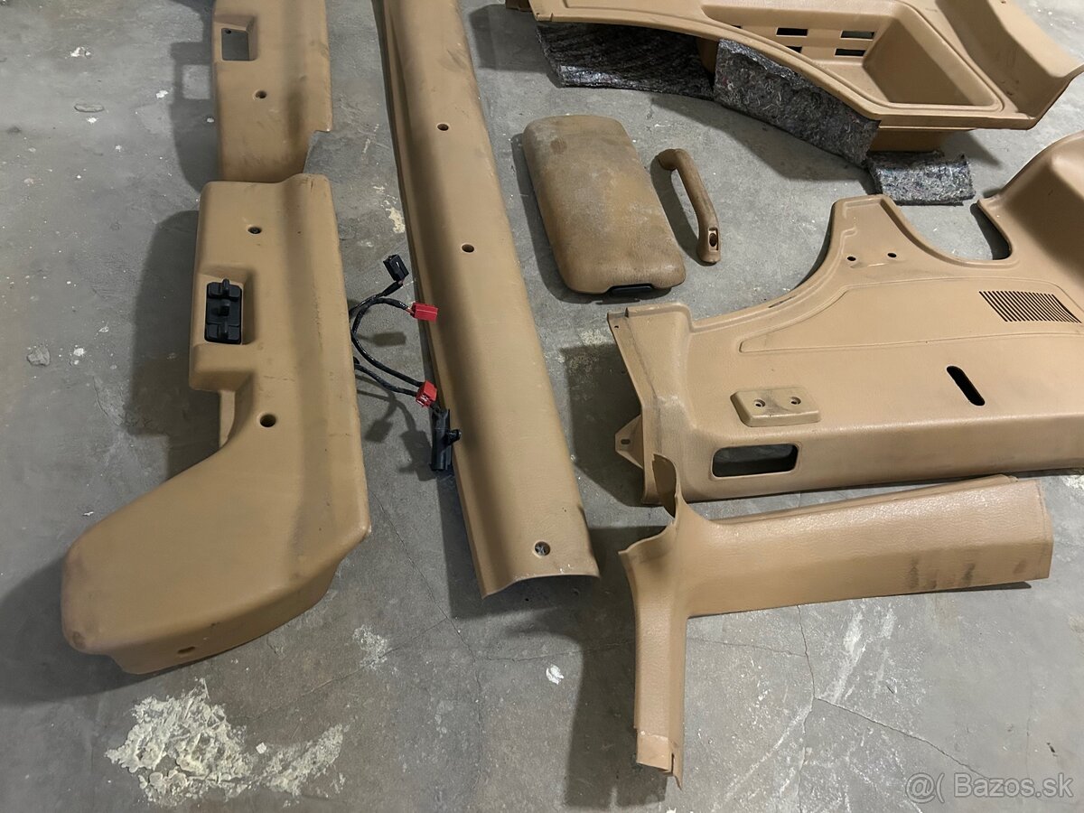 Jeep Cherokee XJ F.L. Diely Interieru - 4