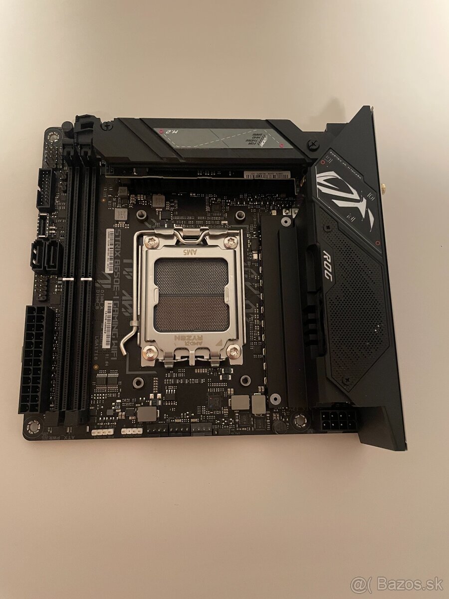 ASUS ROG STRIX B650E-I GAMING WIFI - 4