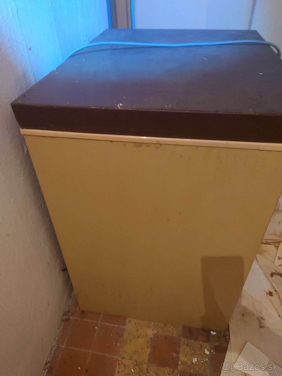 Retro mraznička - funkčná CALEX 120 - 4