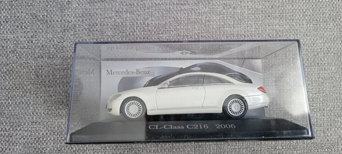 Predam modely aut 1:43 - 4