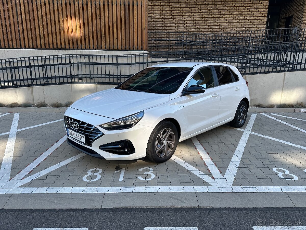 Hyundai i30 1.5 T-Gdi MHEV - 4