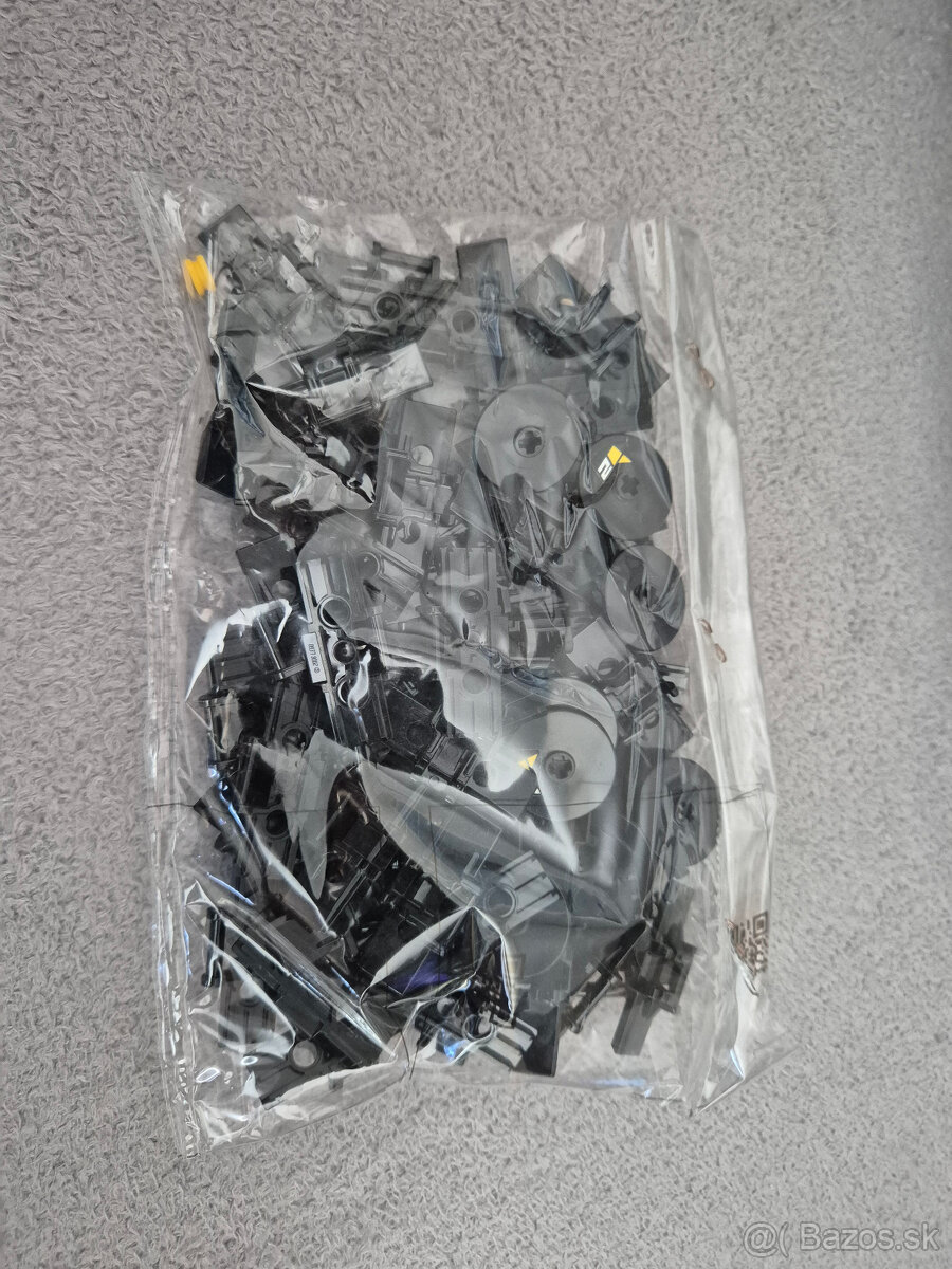 LEGO Technic 42095 na diaľkové – RC Stunt Racer - 4