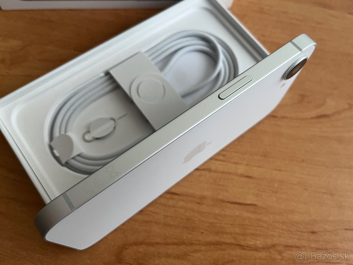 Apple iPhone 16e 128GB - 4