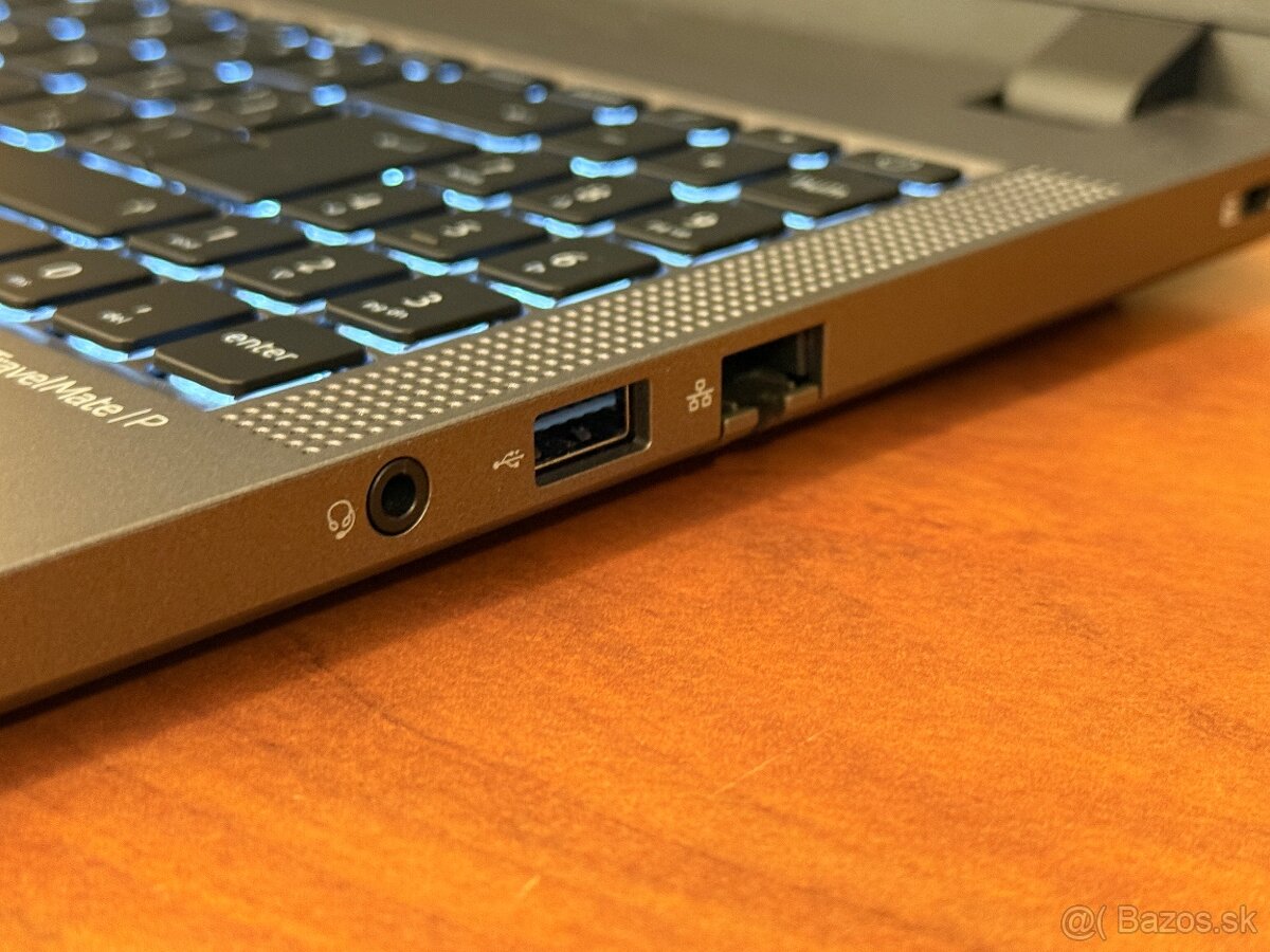 Nadupaný manažérsky Acer TravelMate P2 16 - 4