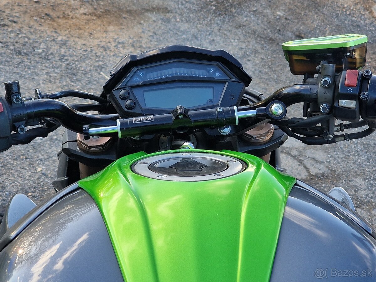 Kawasaki z 1000 - 4