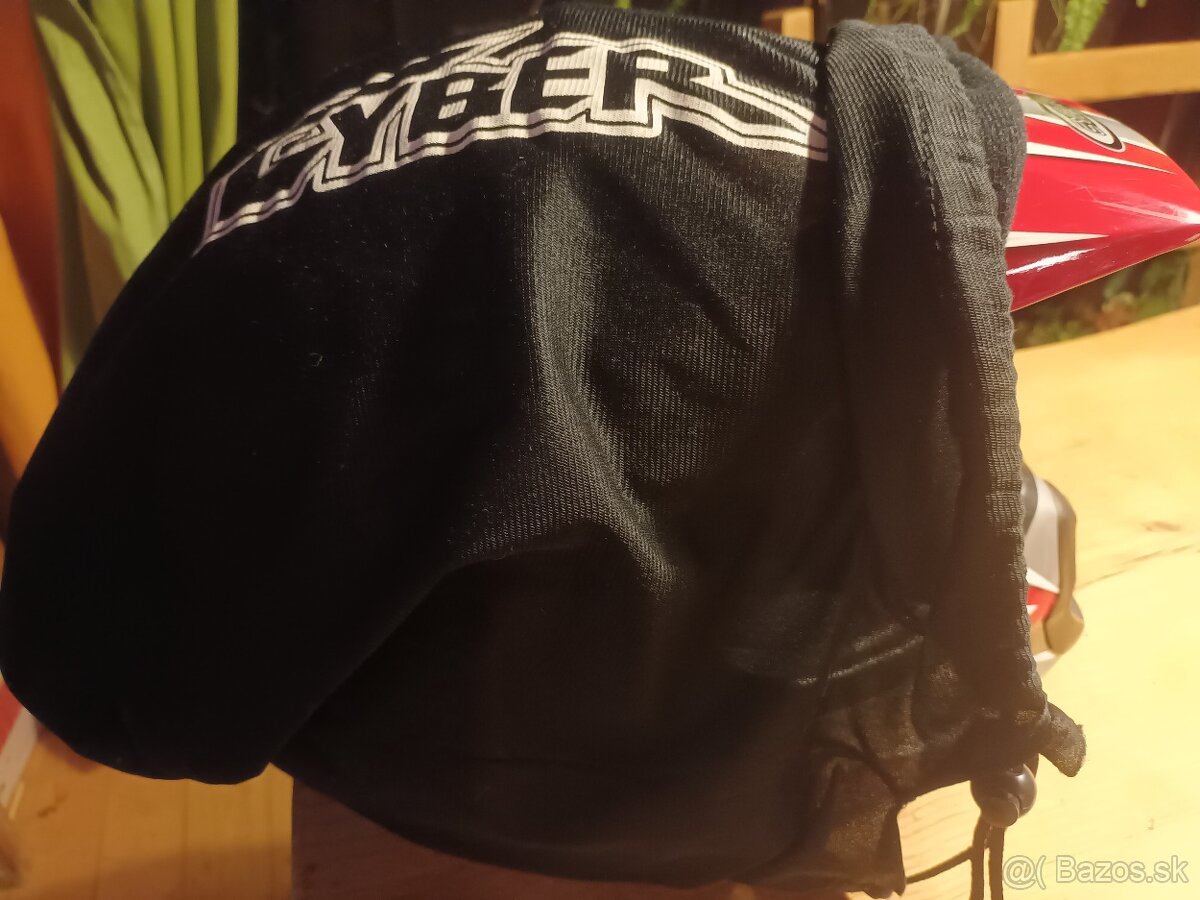 Prilba Cyber - 4