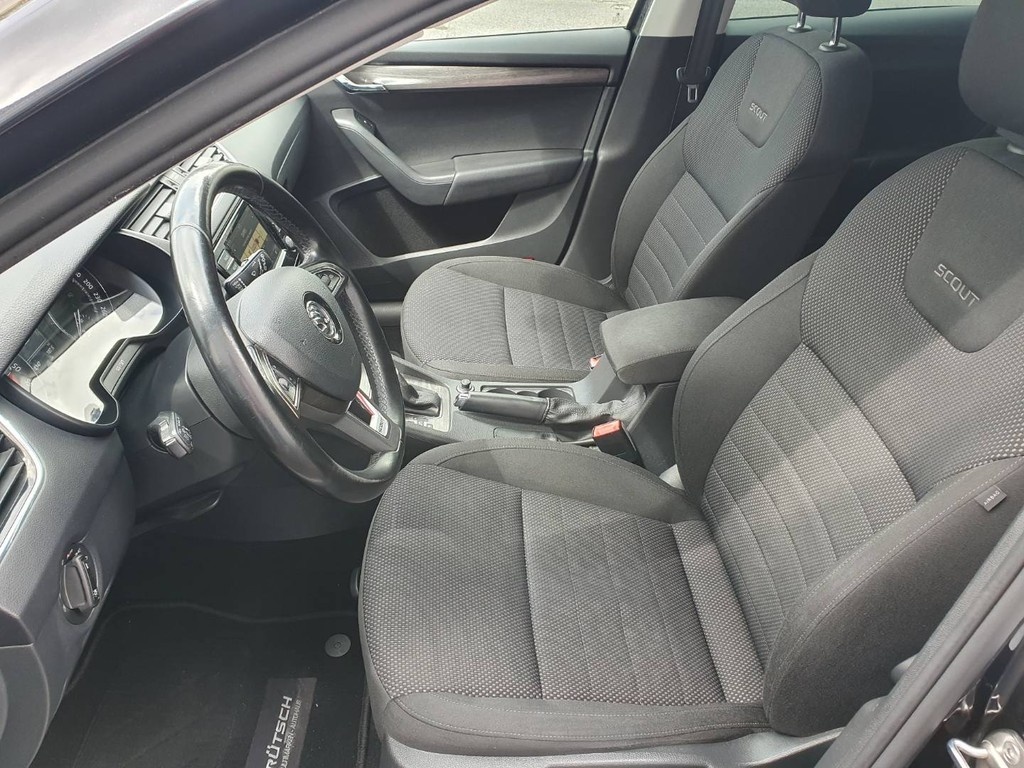 Škoda Octavia Combi SCOUT 2.0 TDI DSD 4x4 - 4