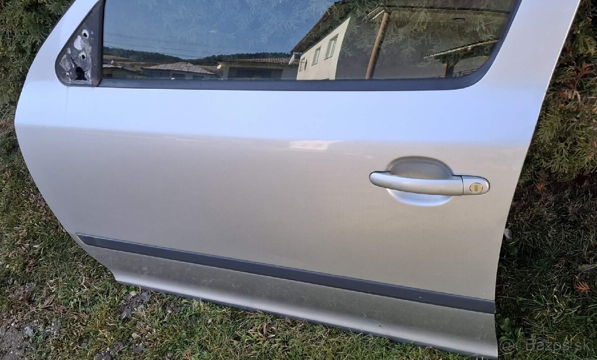 Predné dvere Škoda Octavia 2 strieborné 9102 - 4