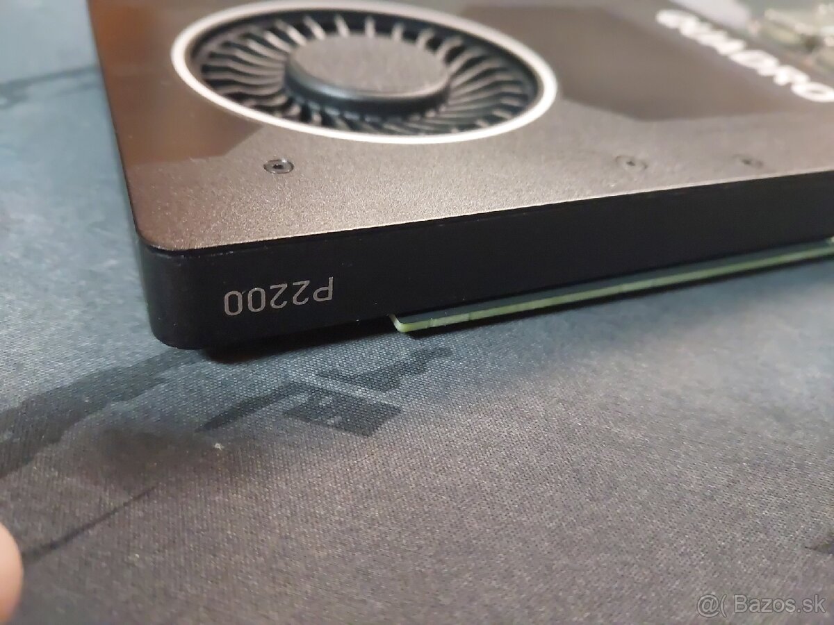 Nvidia quadro P2200 - 4
