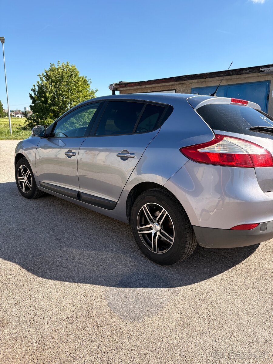 Renault Megane 3 - 4