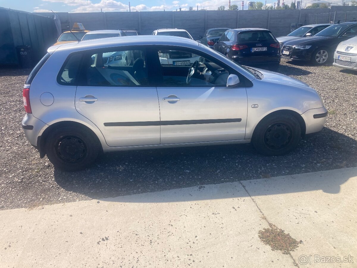 Volkswagen Polo - 4