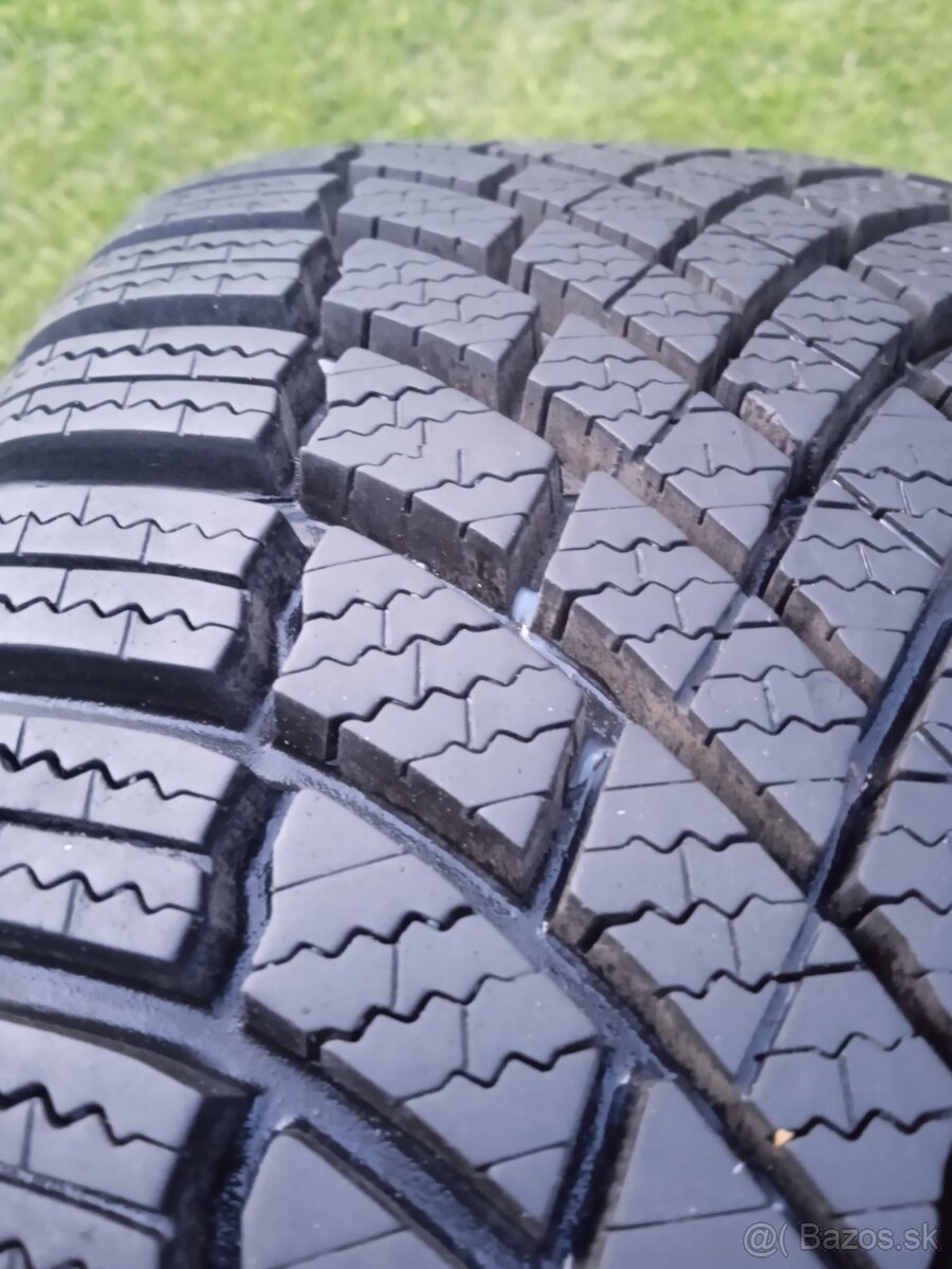 195/60 r16 zimné pneu.8 mm - 4