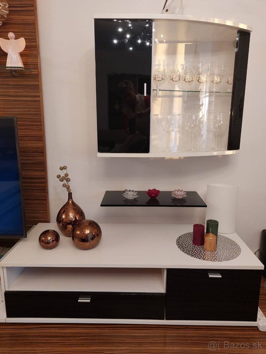 Obývacia stena + stolik - 4