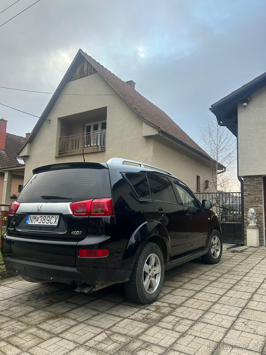 Predám Peugeot 4007 - 4