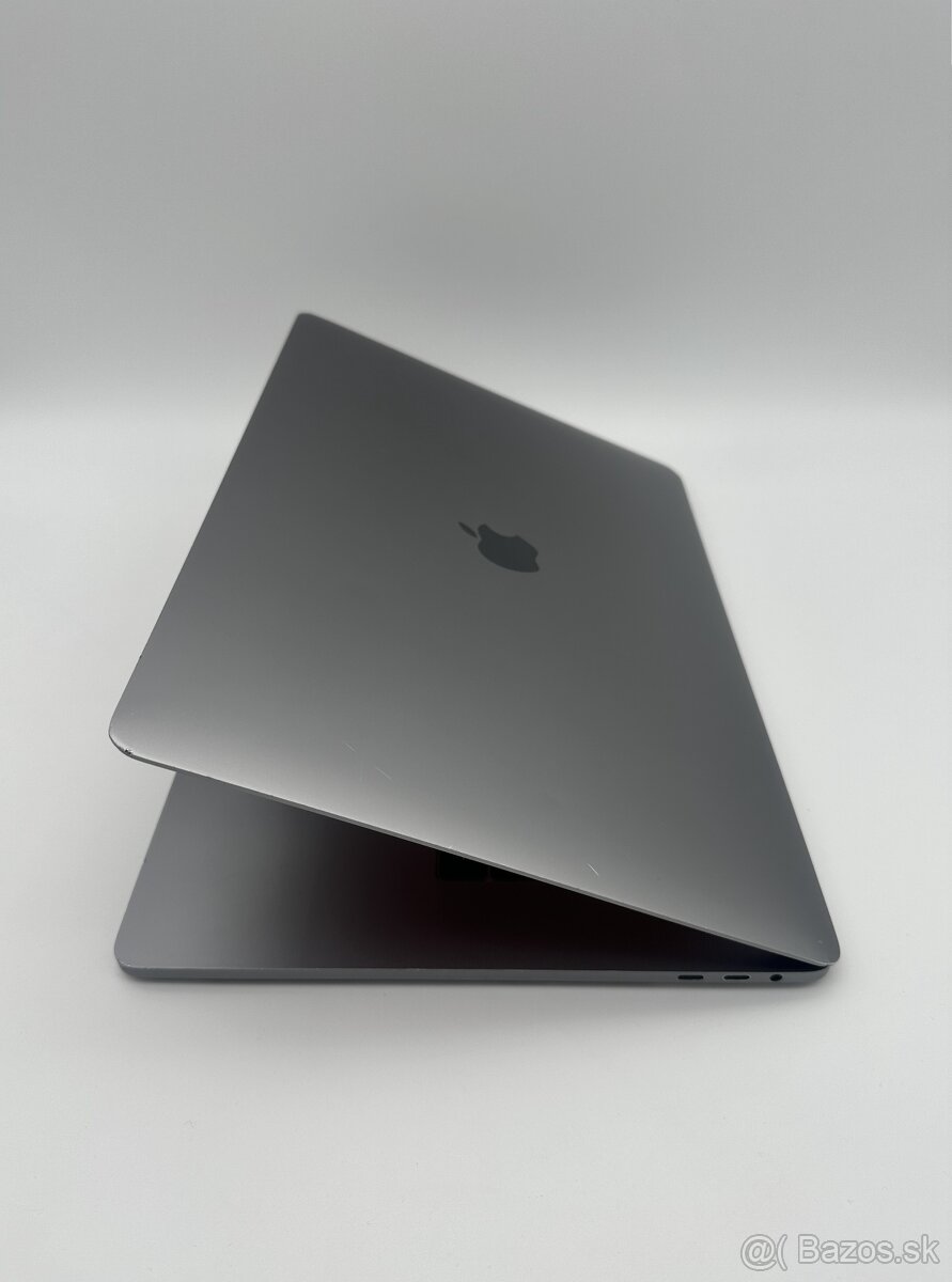 MacBook Pro 15" 2019 Space Gray (100% Batéria) + ZÁRUKA - 4