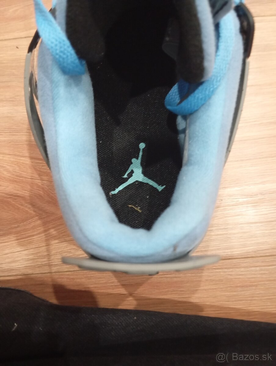 Jordan 4 university blue - 4