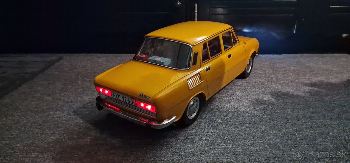 Predám Škoda 100 1:8 DeAgostini - 4