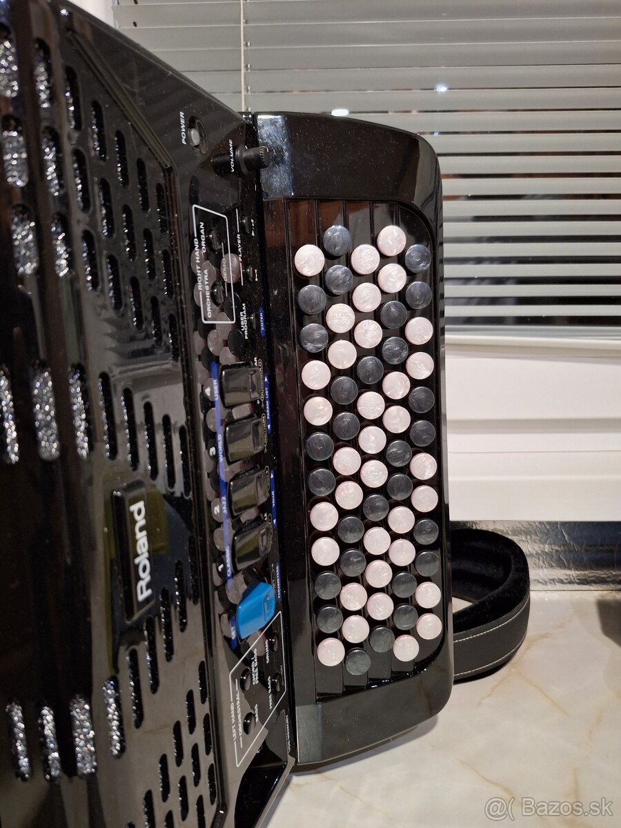 Roland FR-1X chromaticka harmonika - 4