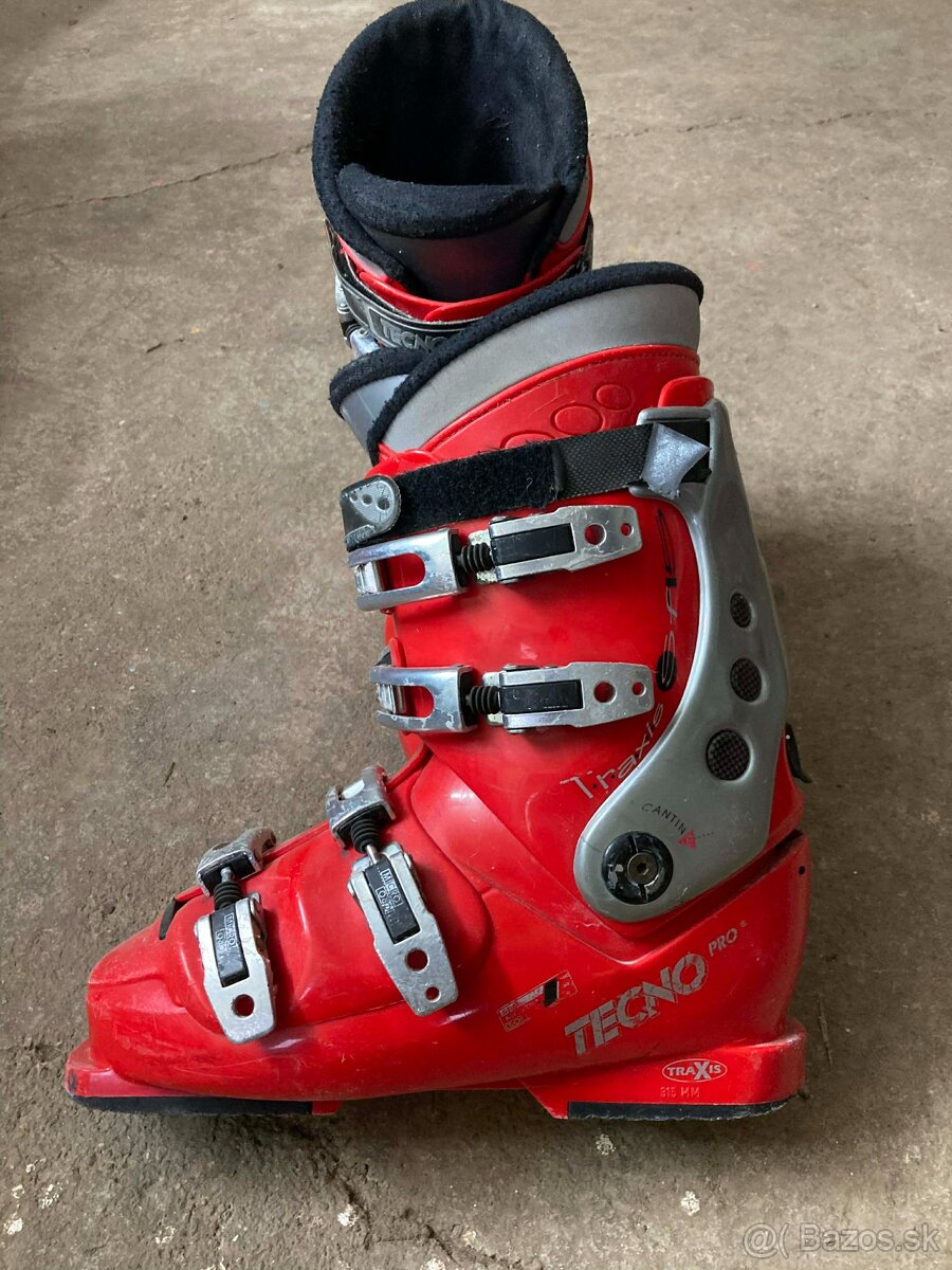 Predaj starších lyžiarok a lyží - 4