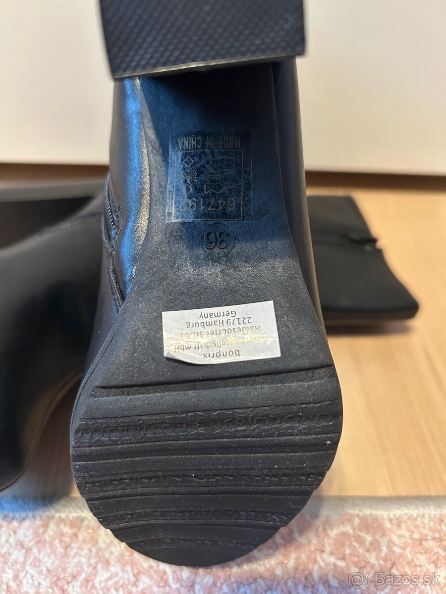 Nové čierne čižmičky veľ. 36 - 4