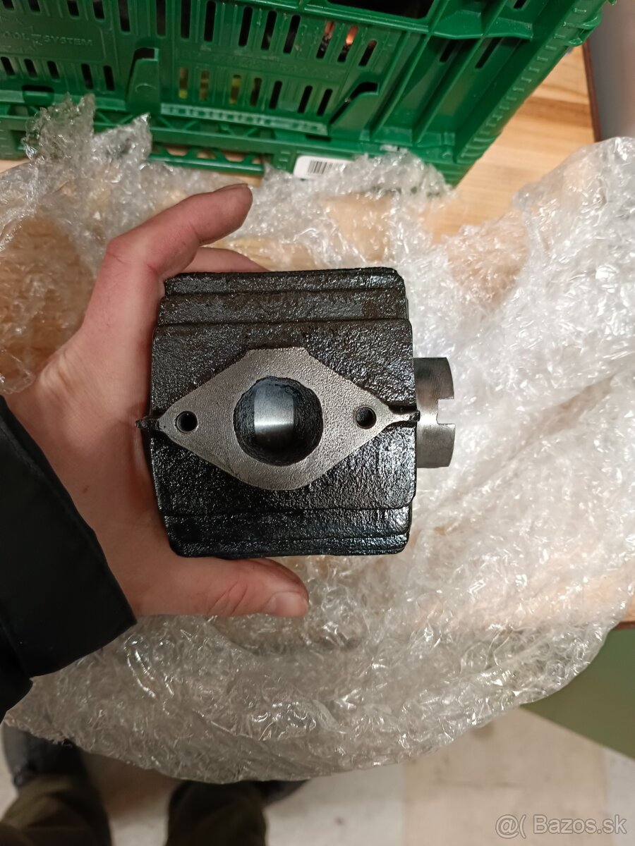 Válec Jawa pařez 550/555 - 4