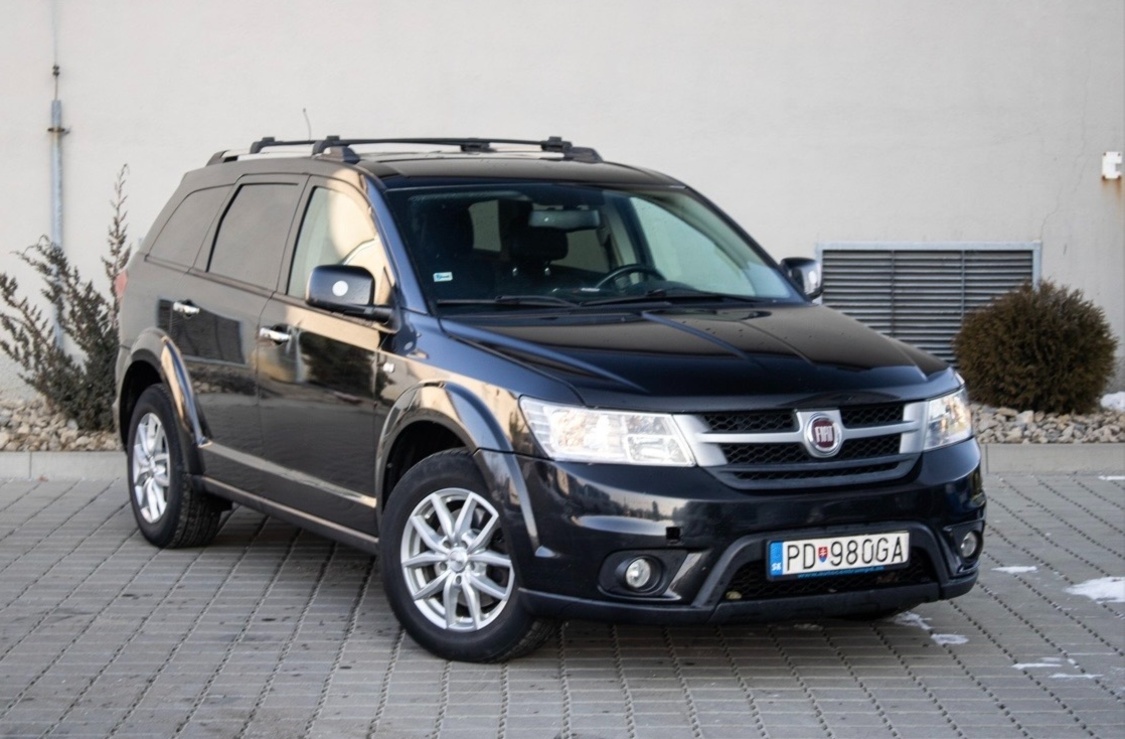 Fiat Freemont 2.0 JTD 125 kW 7 miest - 4