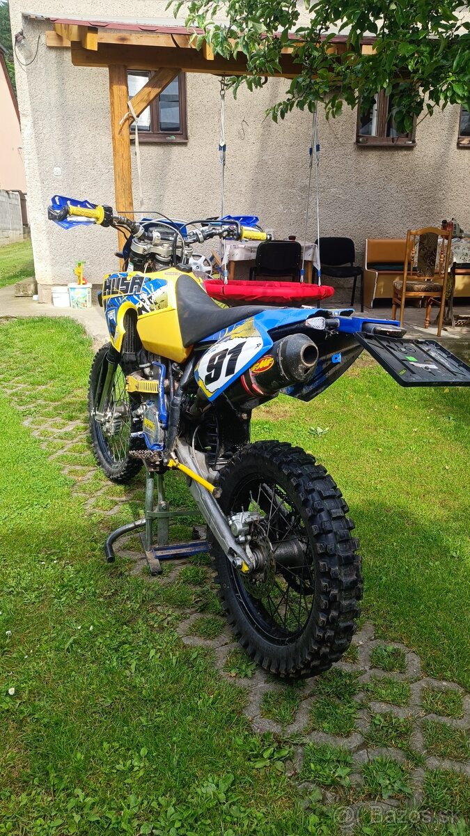 Husaberg FE 550 - 4