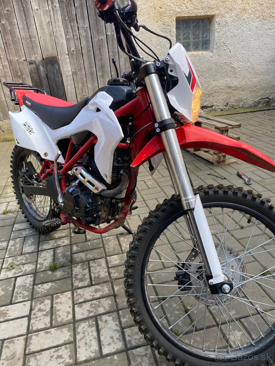 Mikilon Defender 250 - 4