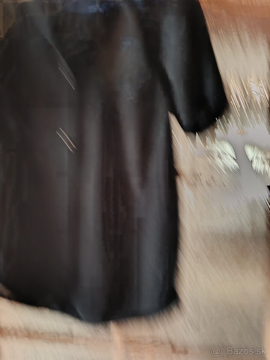 Predám sa ty aj kostymi - 4