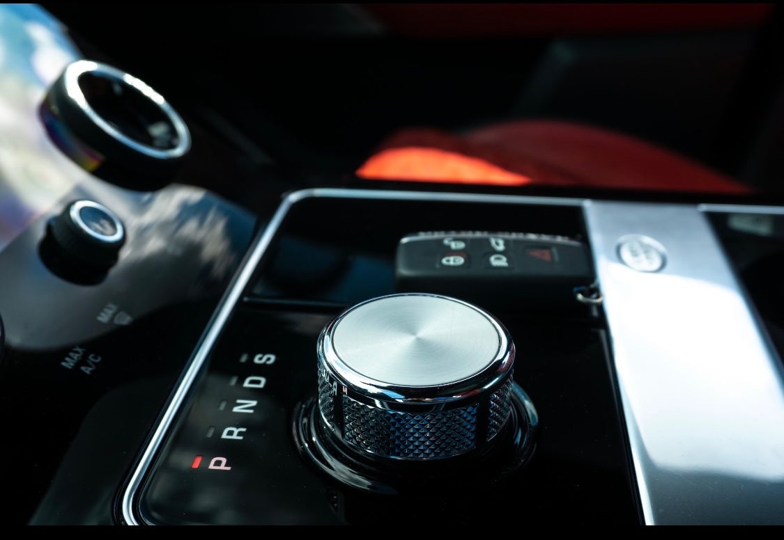 Land Rover Range Rover Velar SVA 8valec 405kW/551k 5000cm3, - 4