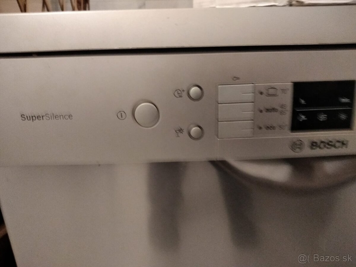 Umývačka riadu Bosch - 4