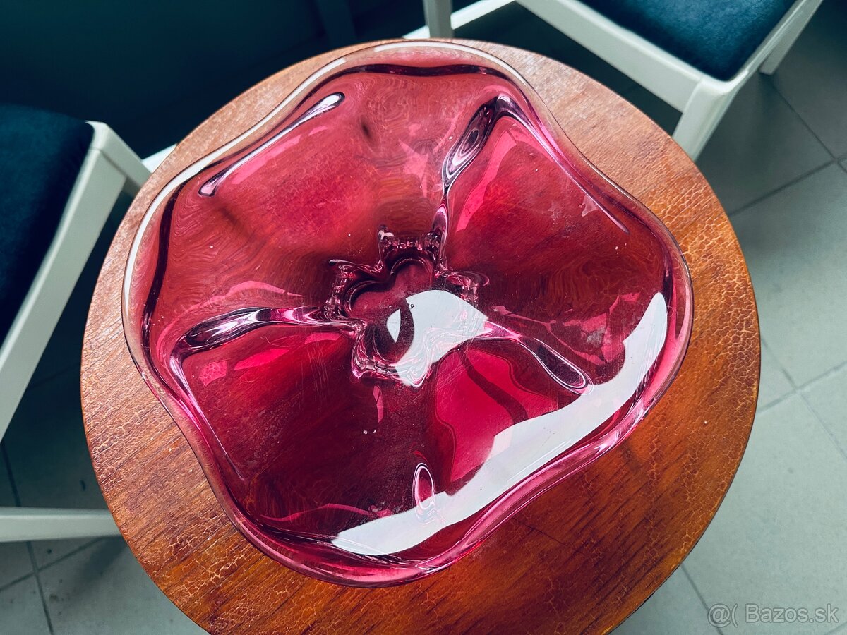 Krásna súprava mís z tvrdého ružového skla - 4